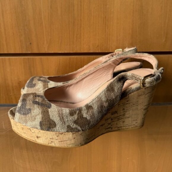 Pre-Loved Stuart Weitzman Camo Peep-Toe Cork Wedge Slingback - Size 6 - Picture 4 of 8
